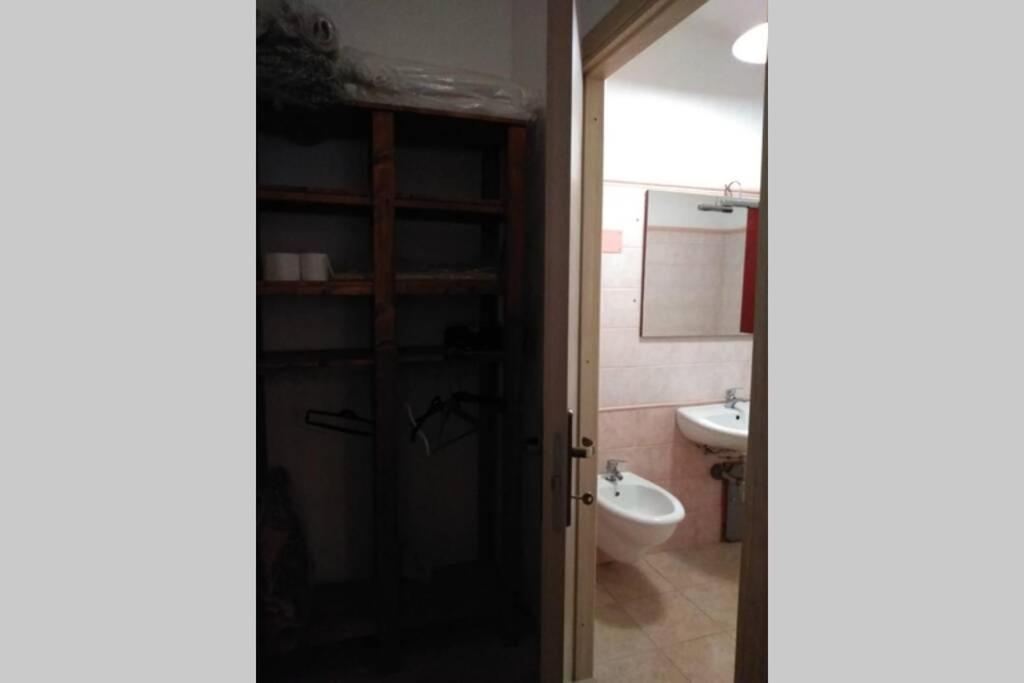 Casa Vacanza Ligustro Appartamento Il Toro SantʼAntìoco Εξωτερικό φωτογραφία